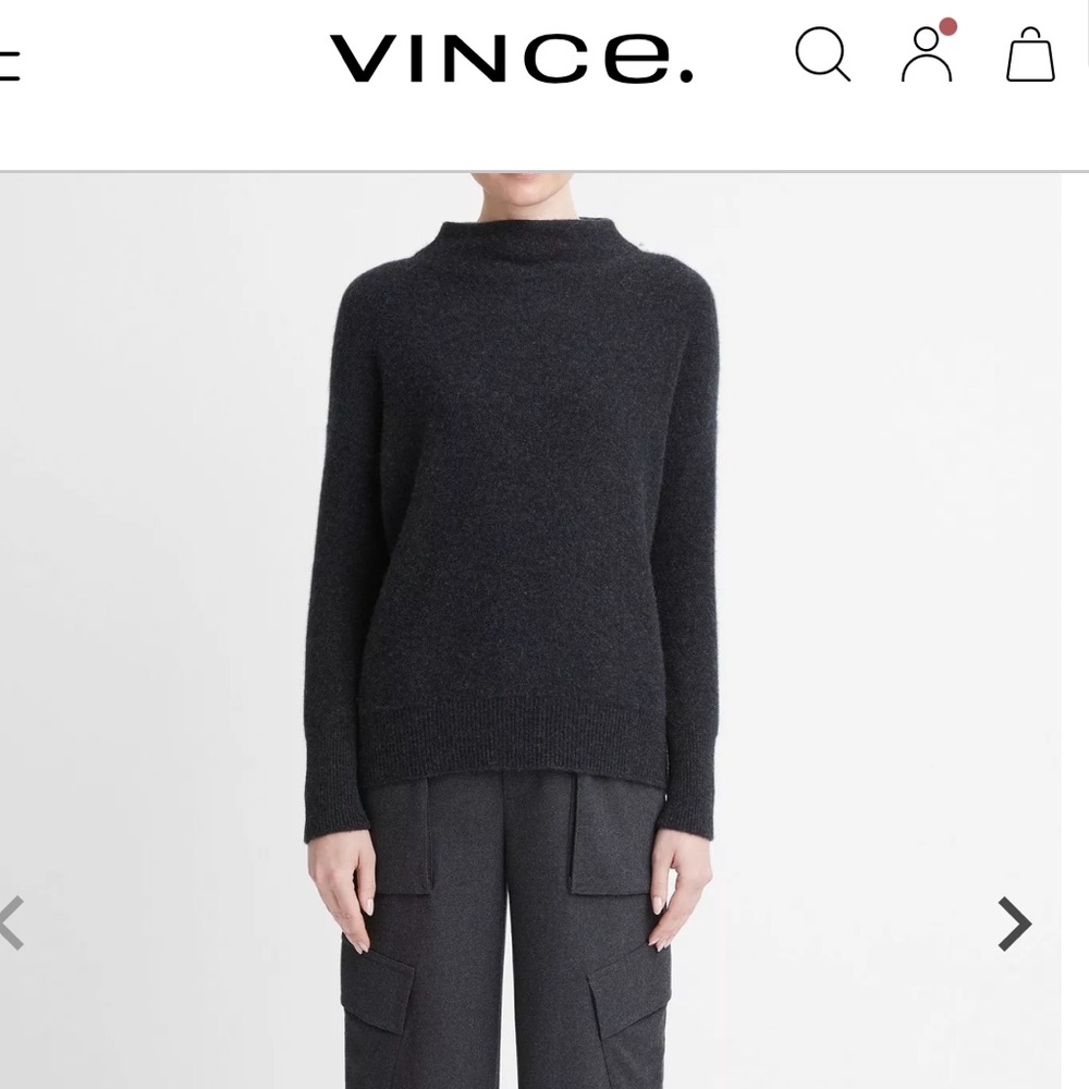 VINCE. 100% cashmere turtleneck